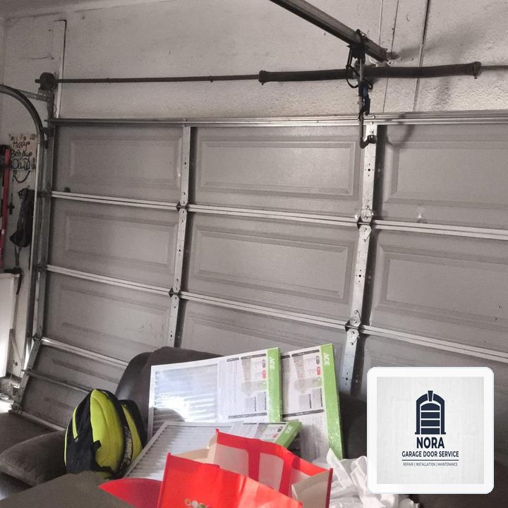 Nora Garage Door Service Dispatch in Georgetown (Round Rock Area): Heavy-Duty EPDM Perimeter & Bottom Seal Weatherproofing - Georgetown, TX